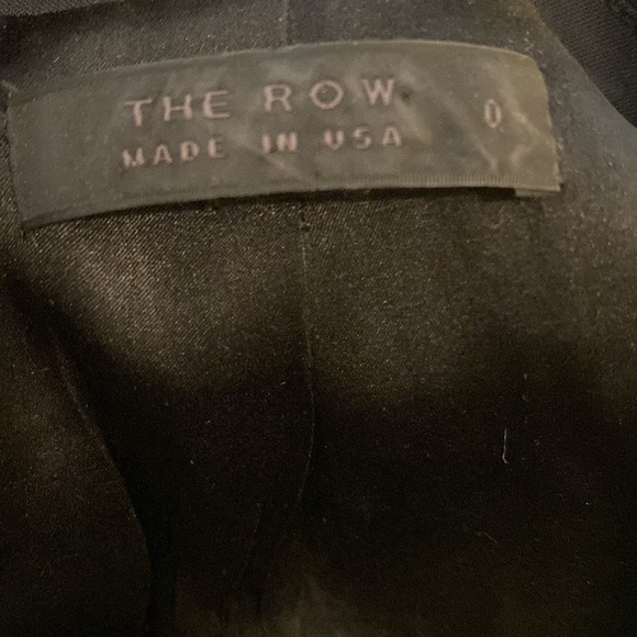 THE ROW TWO BUTTONS Classic Navy Women's Blazer. Size 0 - Picture 3 of 9